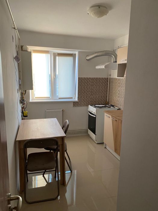 Vand apartament cu doua camere ,decomandat,54mp,izolat