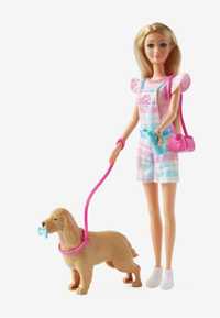 Кукла с лаещо куче