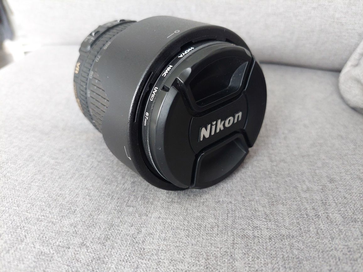 Фотоапарат Nikon D3200 с обектив Nikkor 18-105mm