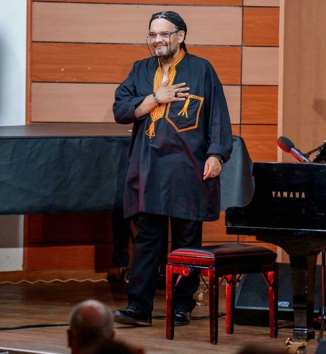 Meditații Pian Buc.- Multă Experiență - La sediu, Online, La Domiciliu