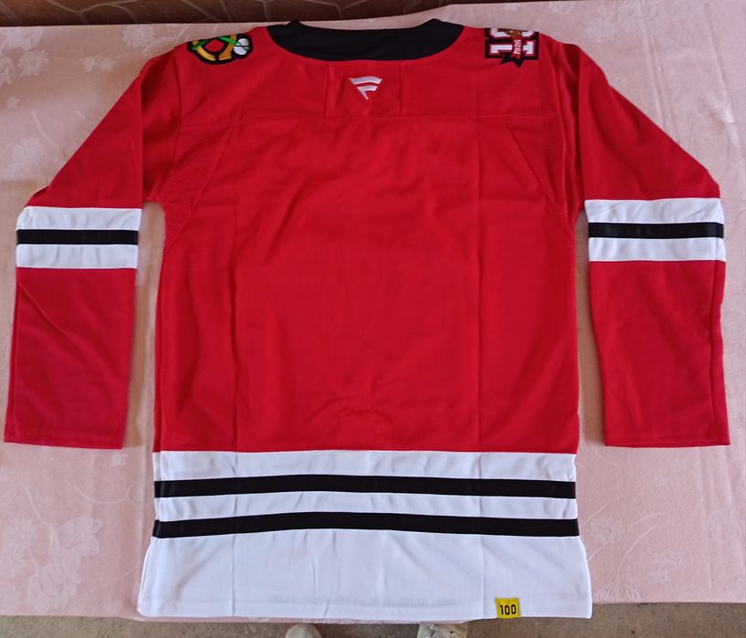 Bluză de hockey cu Chicago Blackhawks (disponibila)