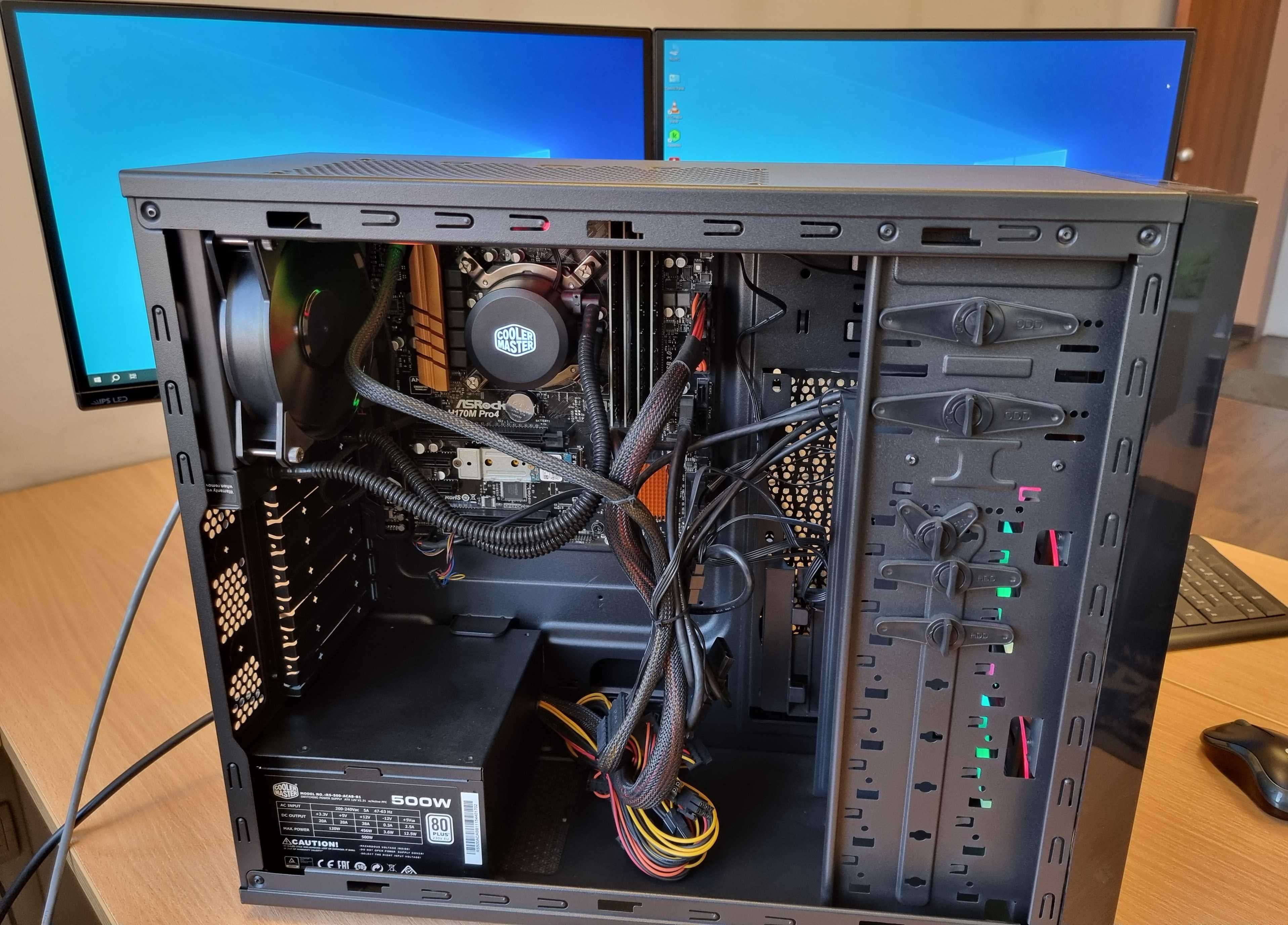 Компютърна конфигурация с два монитира, Gaming setup, Видео, Офис