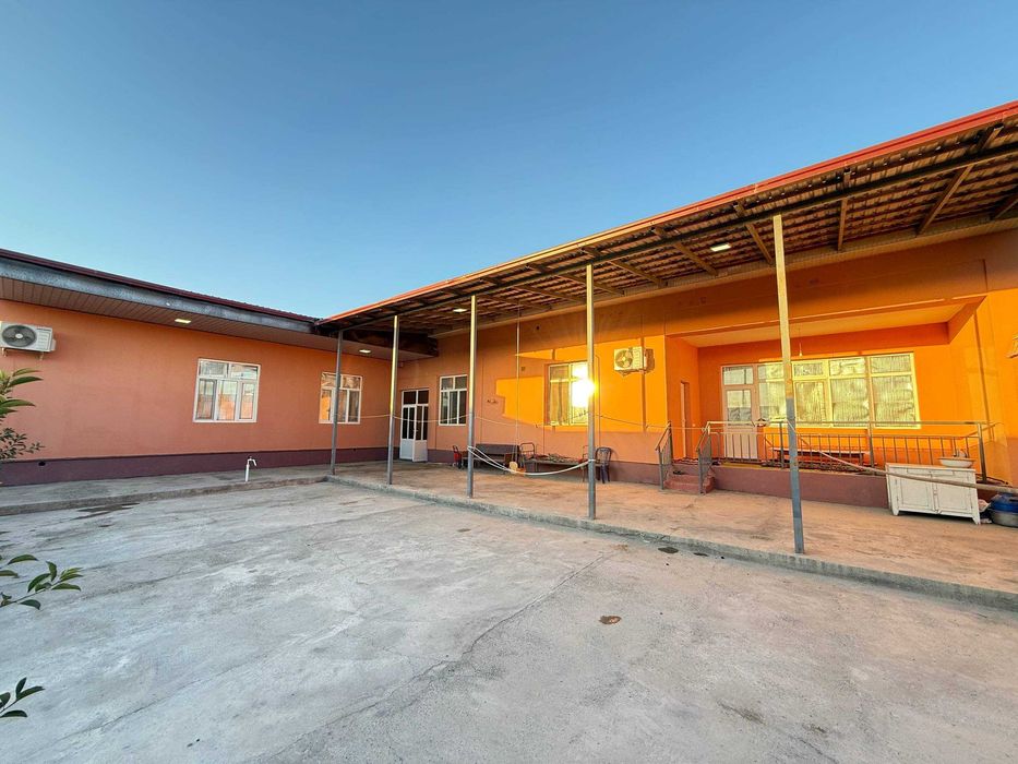 TAYYOR 6 SOTIQLI kottedj sotiladi