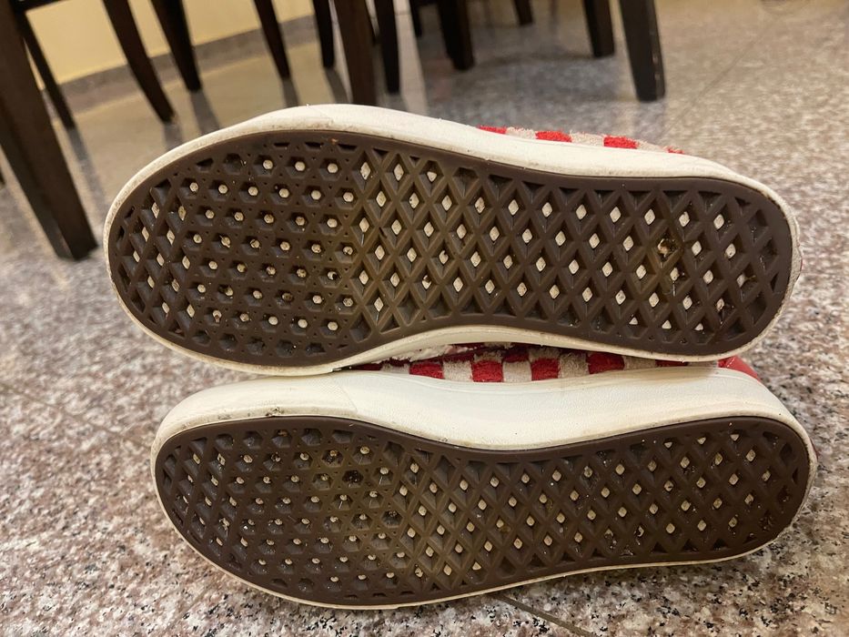 Vans 37 черни зелени червени