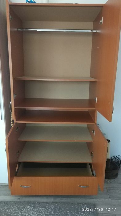 Dulap 2 usi ,detalii in poze