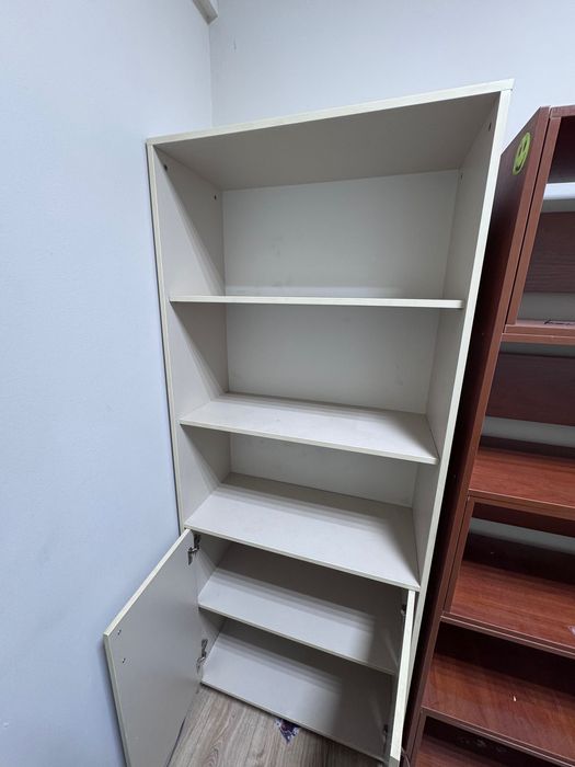 Шкаф с полками белый
