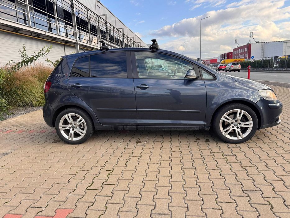 Volkswagen Golf 5 Plus 1.9 TDI 2007 -  dotări multiple