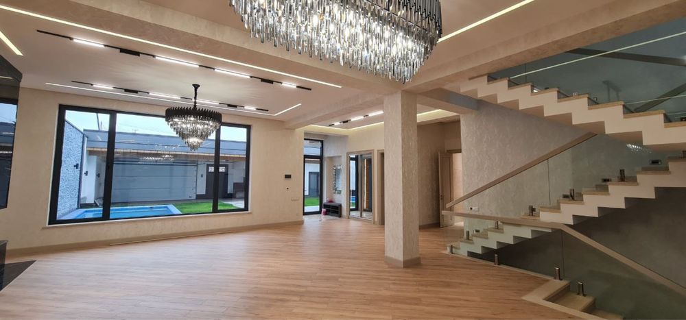 Продаётся новый Hi-Tech Дом.