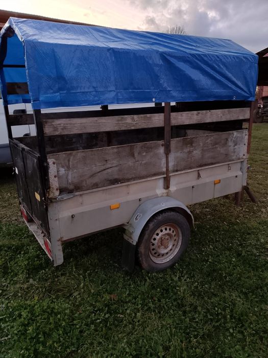 De vânzare remorca auto