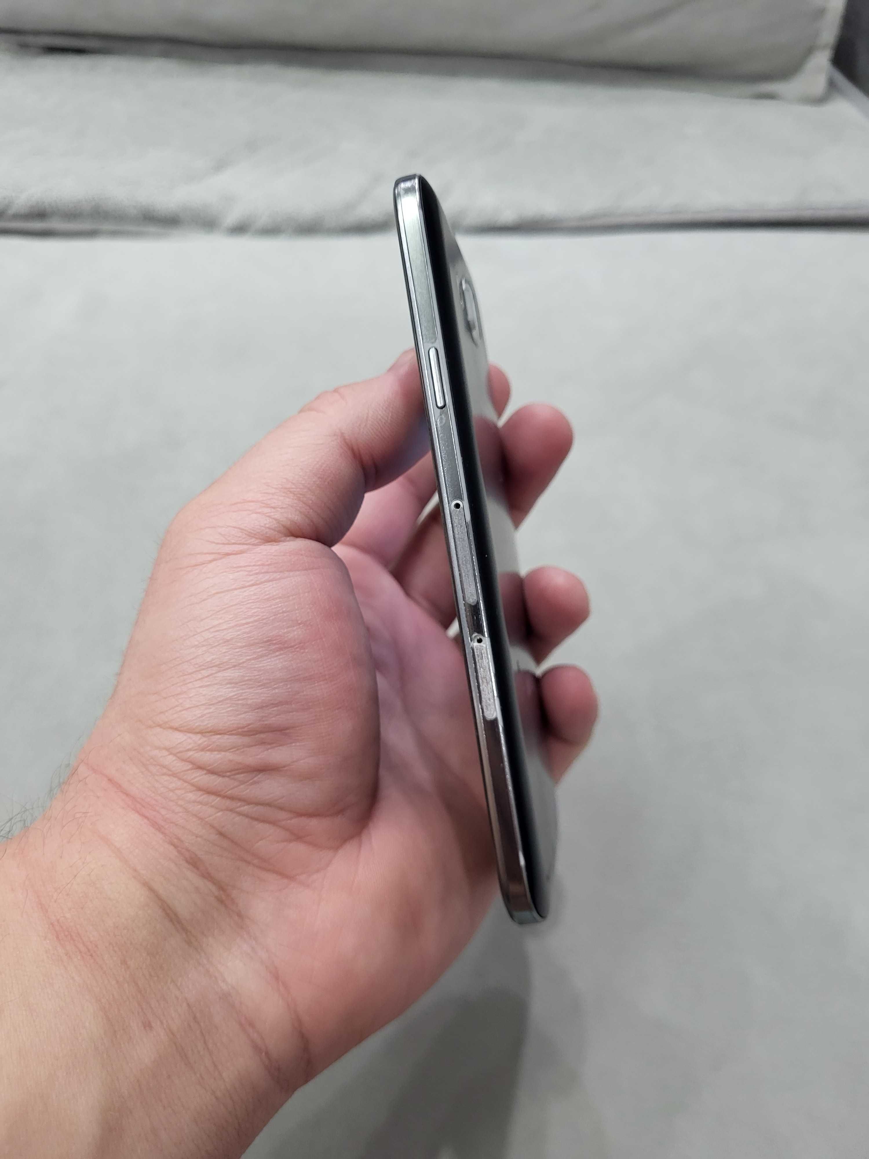 Samsung E5 в отличном состоянии