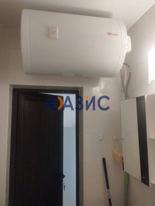 Продава се Двустаен апартамент в к.к. Слънчев бряг - 49 кв.м за 1164 €/кв.м - Снимка #8