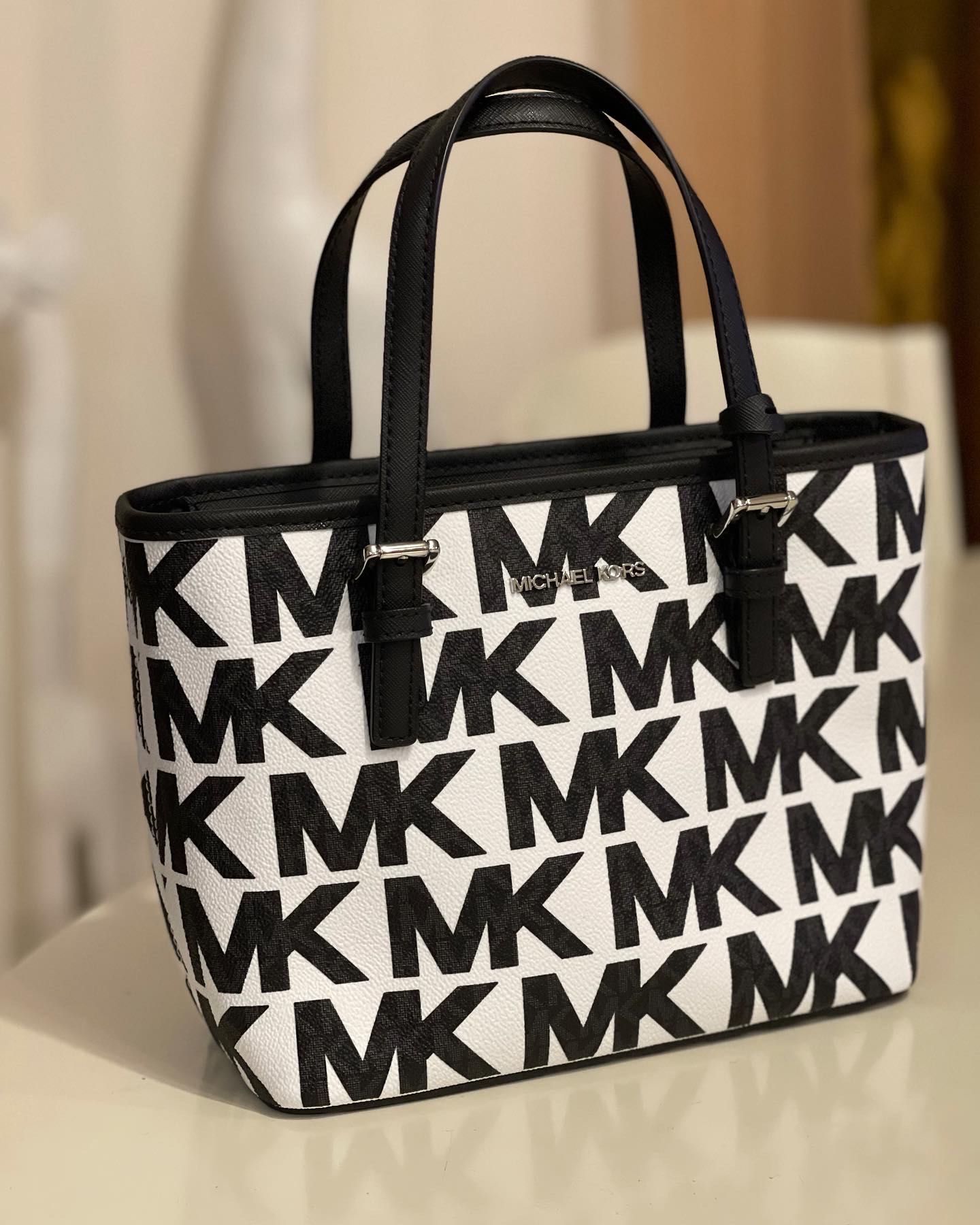 Оригинална чанта Michael Kors