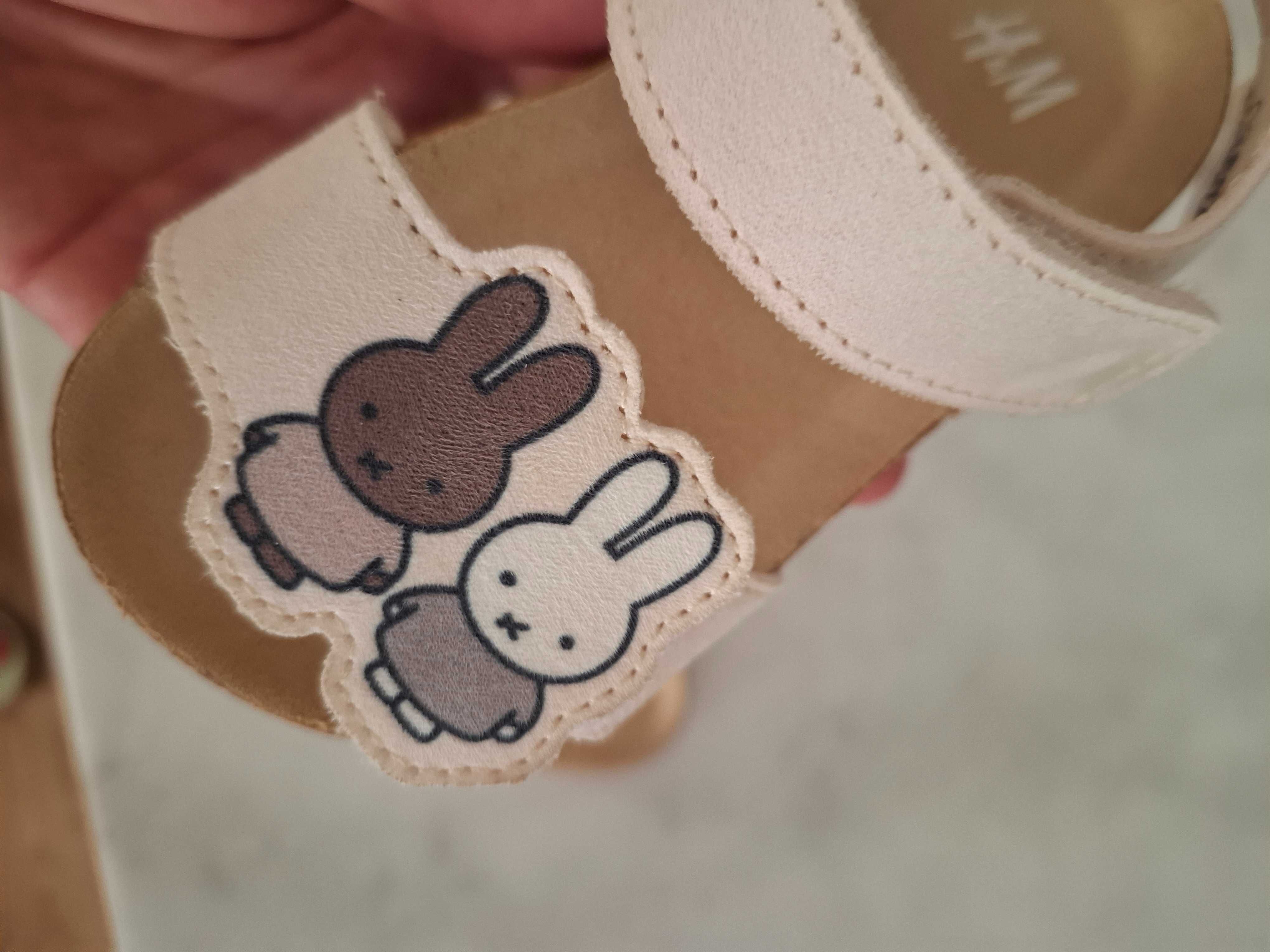 Нови детски сандали H&M