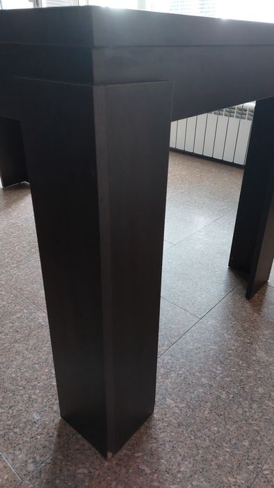 Трапезна.   маса