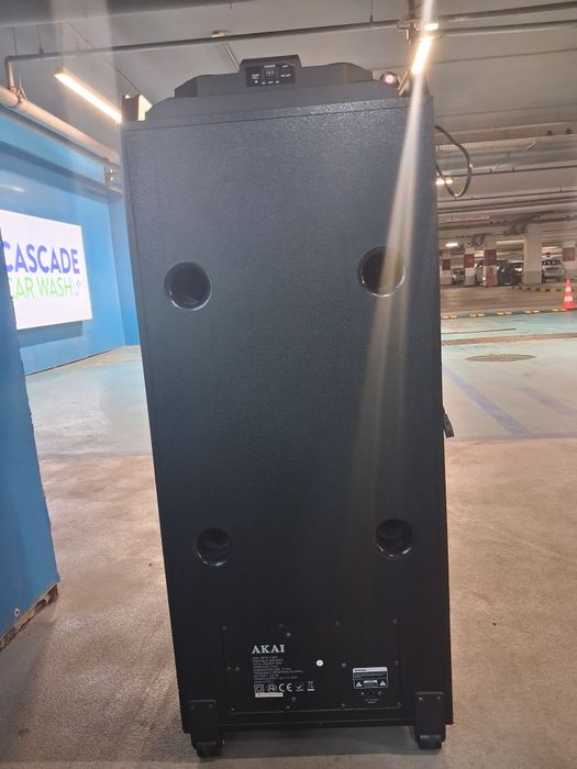 Vând urgent BOXĂ AKAI ABTS-T1203