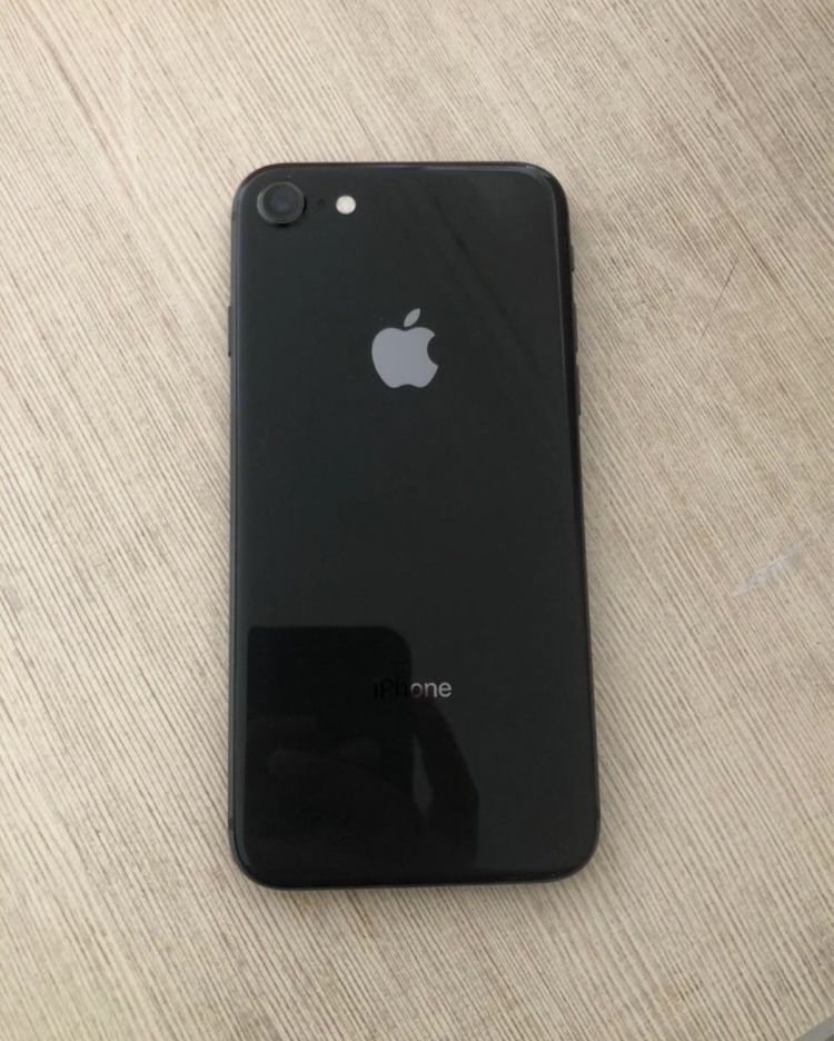 iPhone 8 жаксыыы