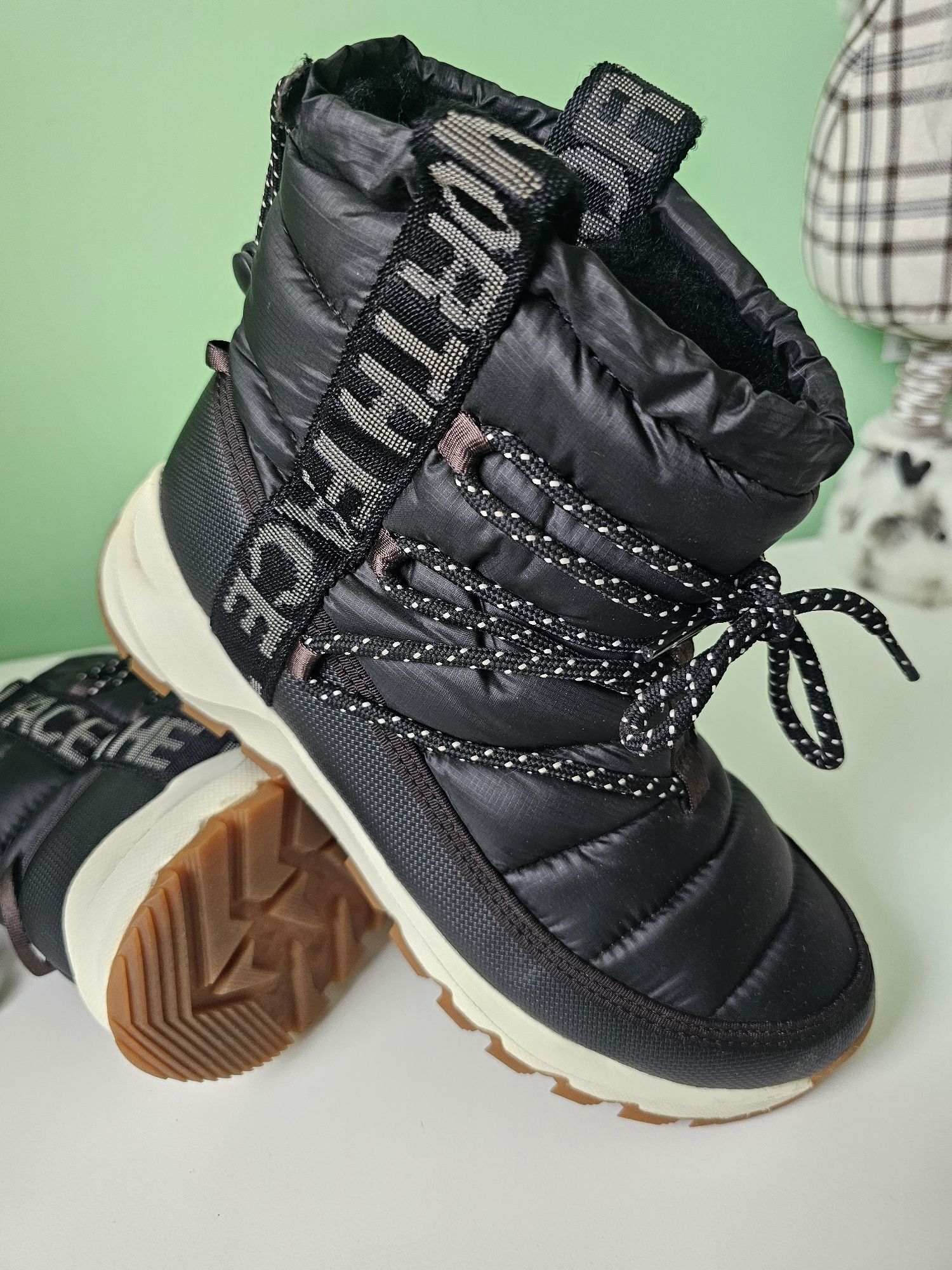 The North Face ghete nr 37