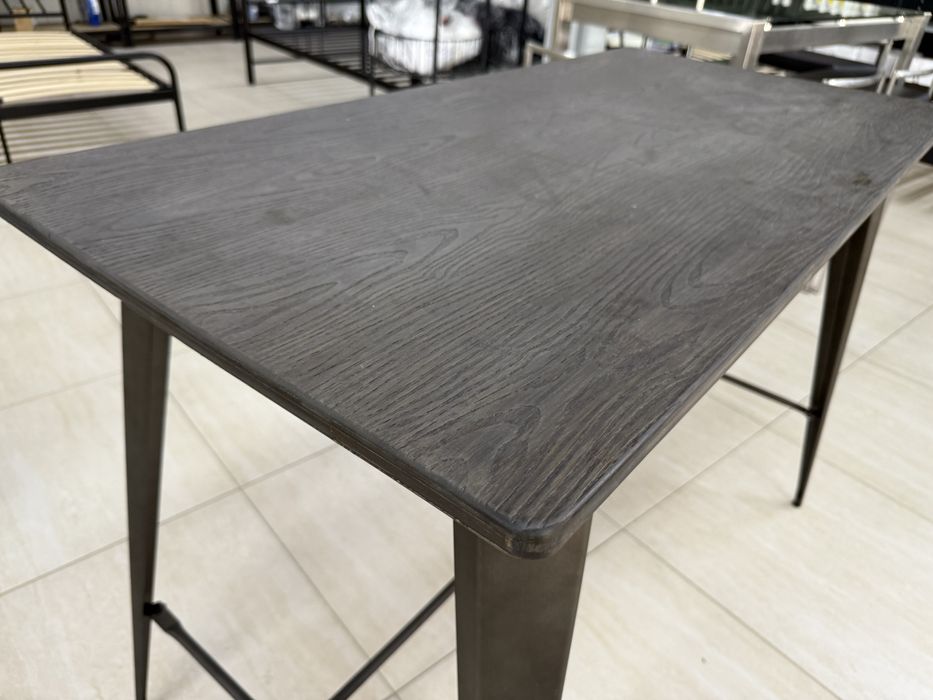 Masa de bar Lumisource cu cadru metal / blat de bambus presat