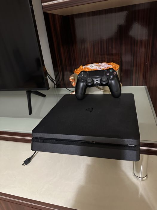 Playstation 4 Slim 512 gb