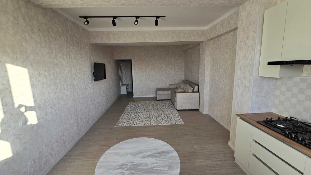 Продаётся светлая 1-комнатная студия в Мирзо-Улугбекском районе"