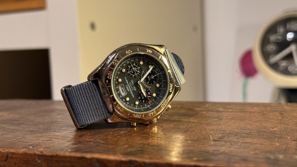 Ceas Pulsar chronograph alarma n945-6a40 gri superb de colectie