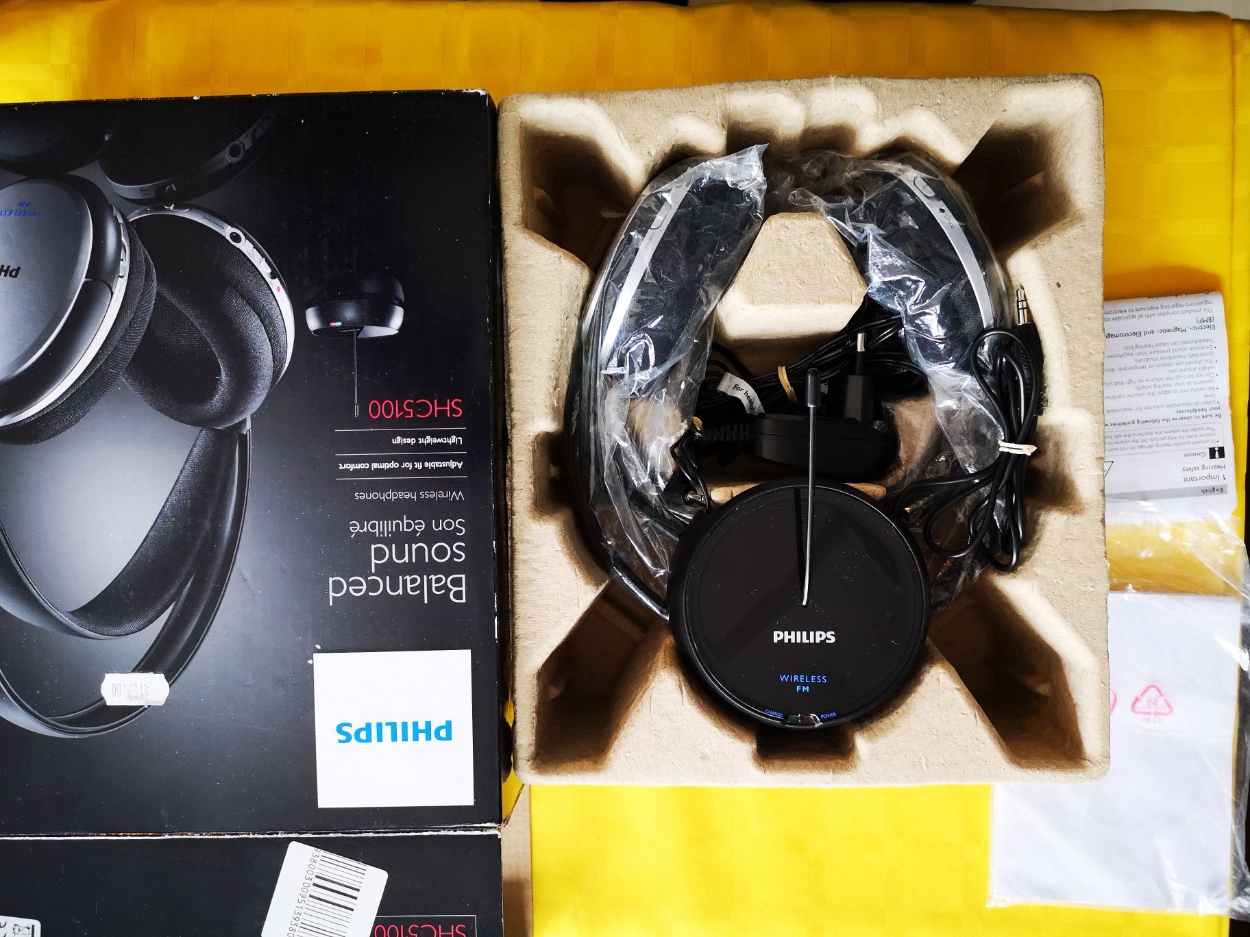 ПРОДАВАМ Безжични HiFi слушалки Philips SHC5100 с акумулаторна батерия