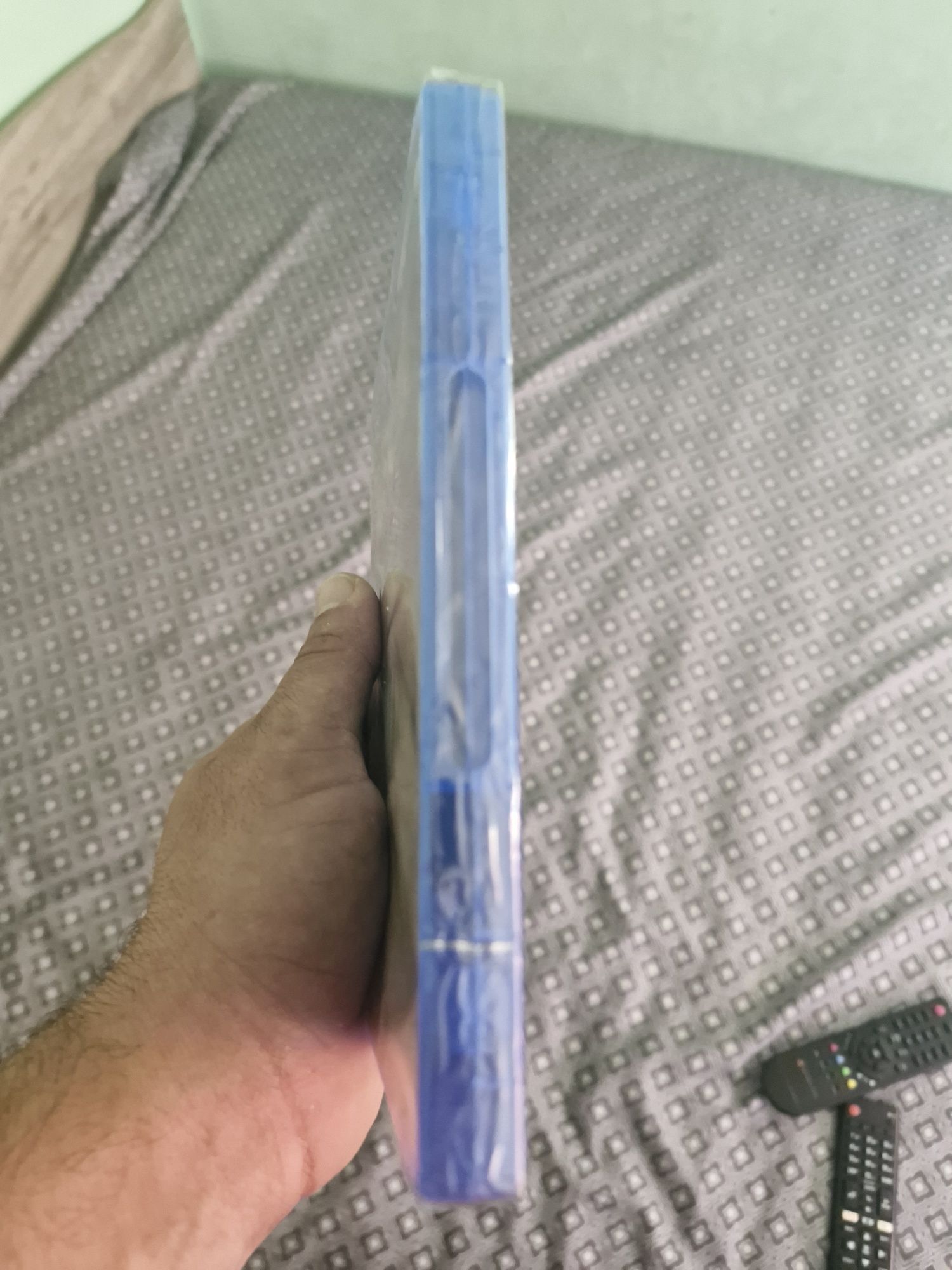 PS 4 PRO 1TB като нова
