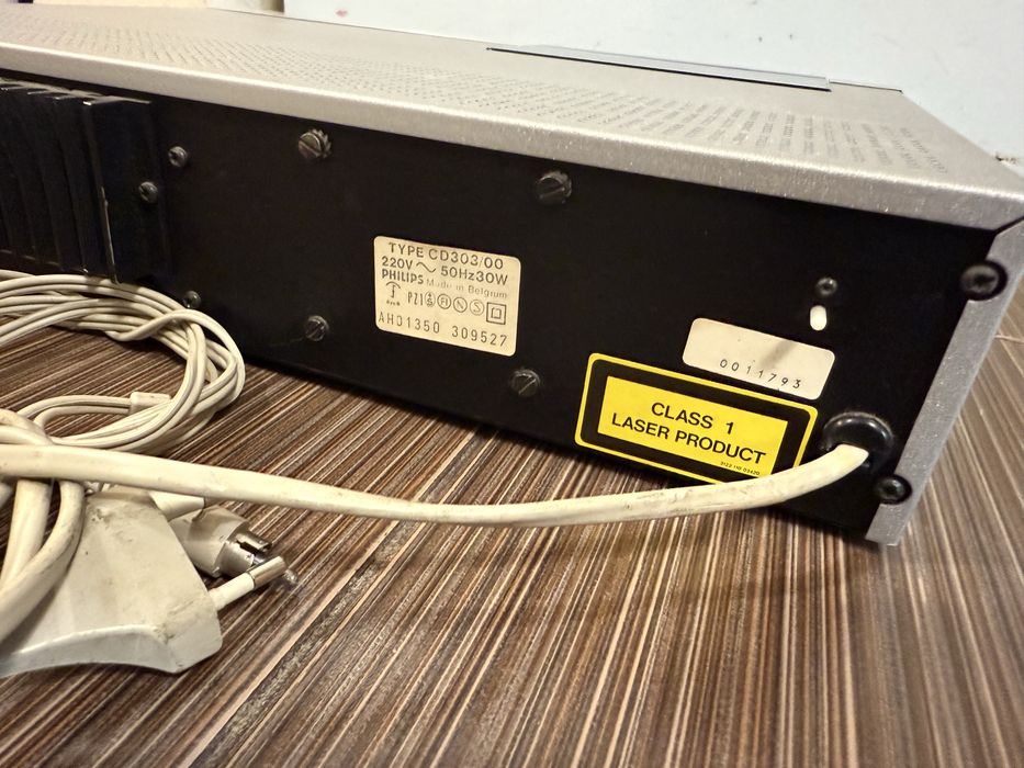 Philips CD-303 Качествен CD Player