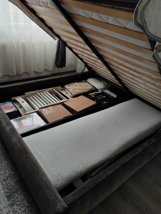 Pat tabitat cu somiera rabatabila