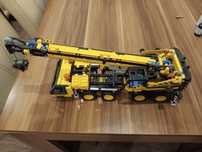 Lego tehnic -macara și buldozer