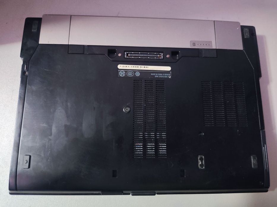 Продавам Dell latitude E6410 Лаптоп