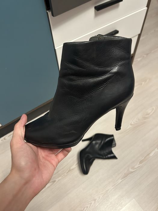 Botine elegante din piele naturală Staccato