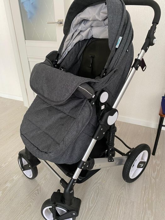 Коляска зима -лето до 3лет. Продам за 20000,торг. Почти новая