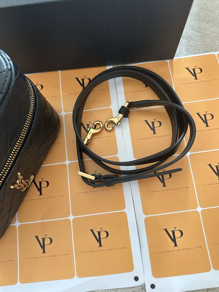 Geanta Saint Laurent 19 cm stoc