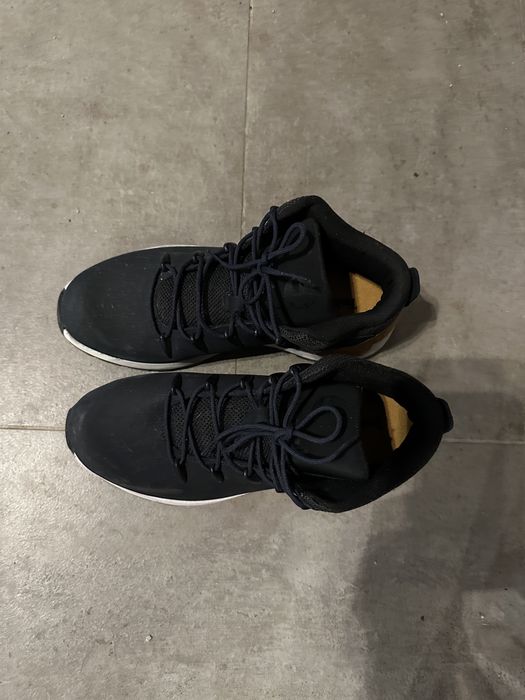 Pantofi timberland la 350 lei