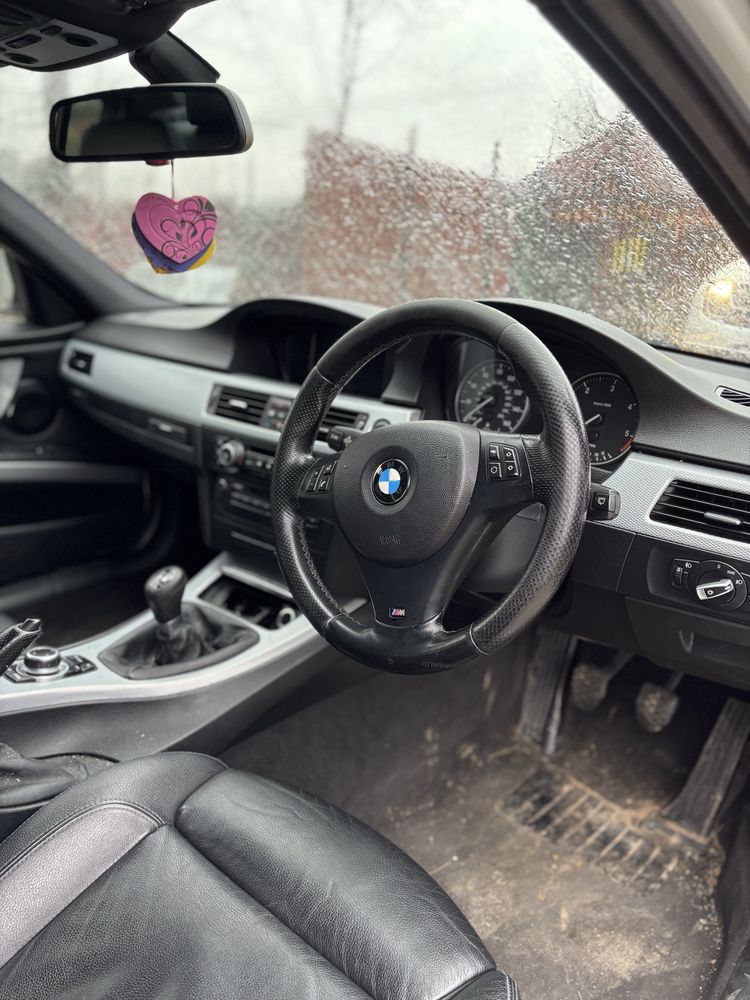 Dezmembrez bmw e90 m pachet