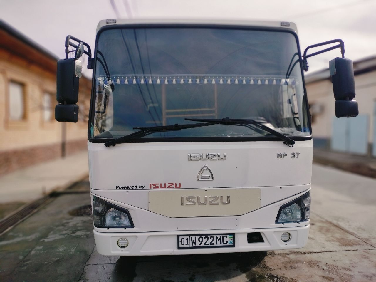 Isuzu sotiladi yili 2016