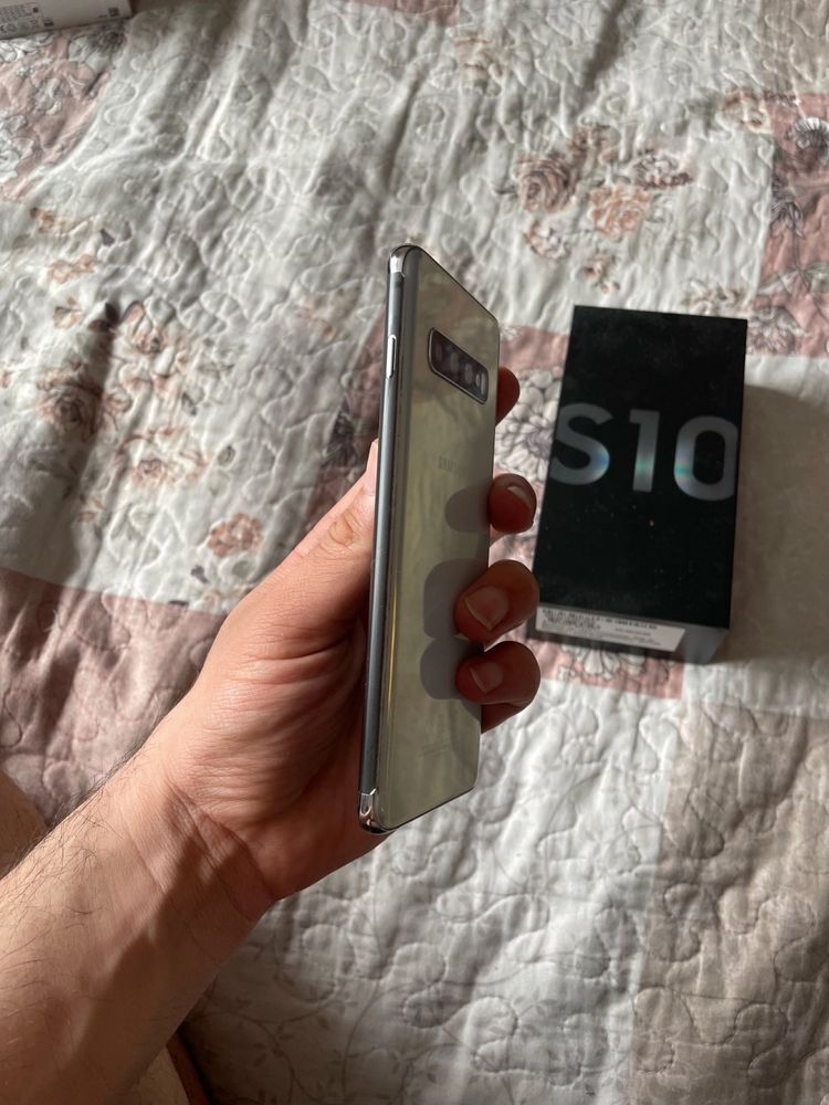 Samsung S10  8/128gb