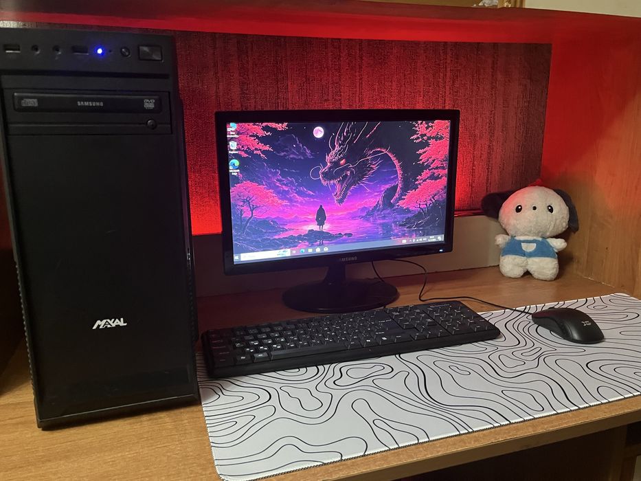 Офисный компьютер для работы и простеньких игр