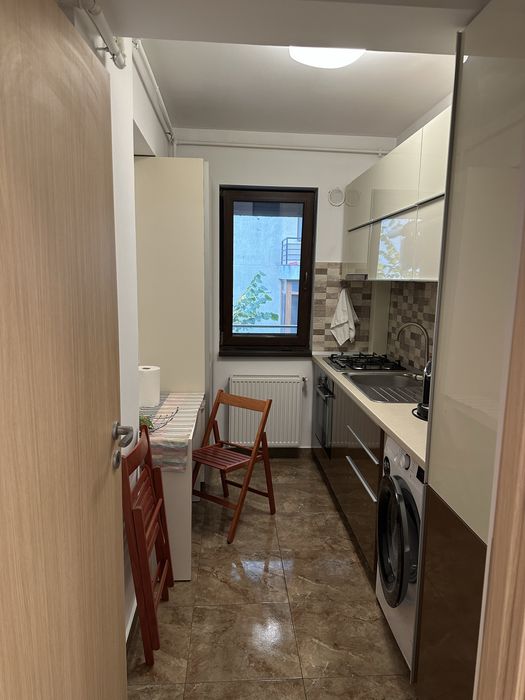 PROPRIETAR Inchiriez ap 2 camere vitan