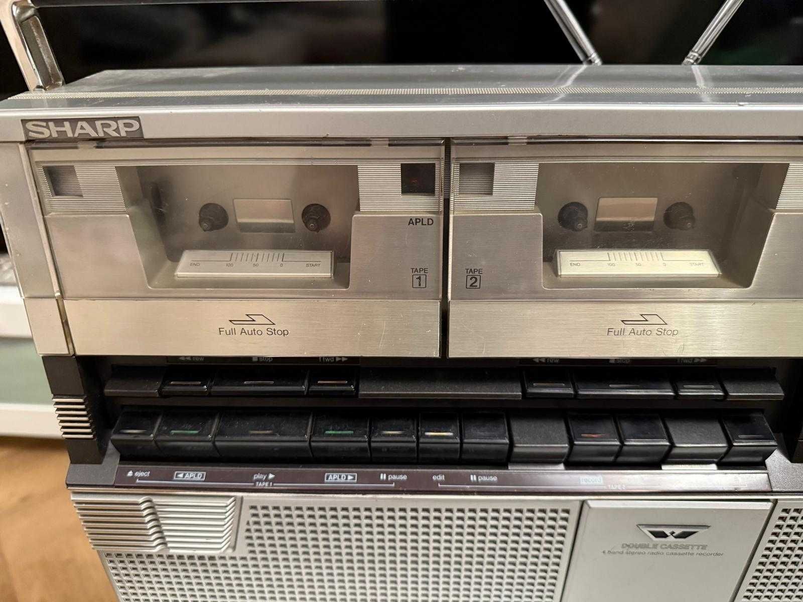 Cand radiocasetofon SHARP GF555