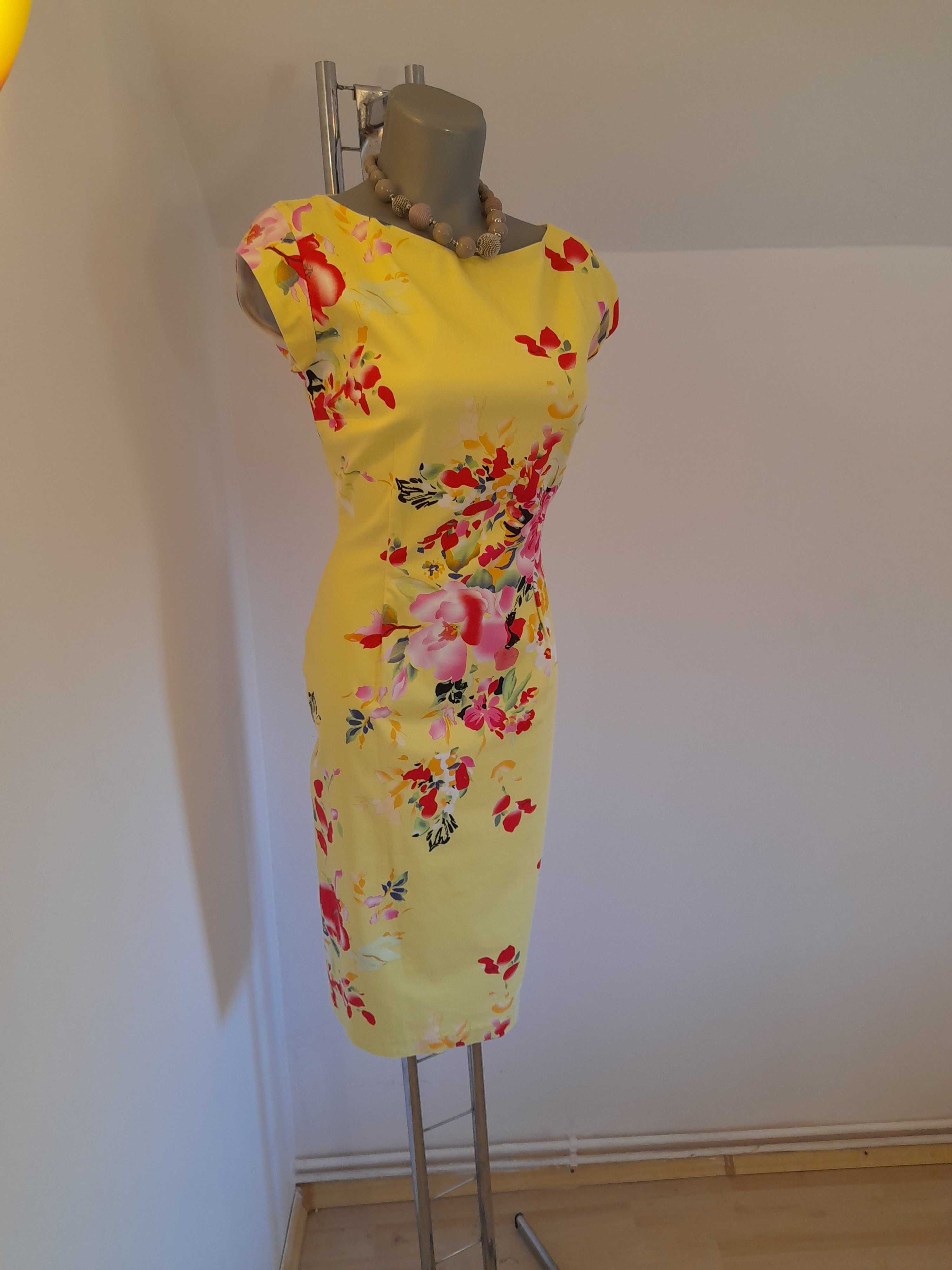 Rochie lemon floral de la The Pretty Dress Company 38-40 (UK12)