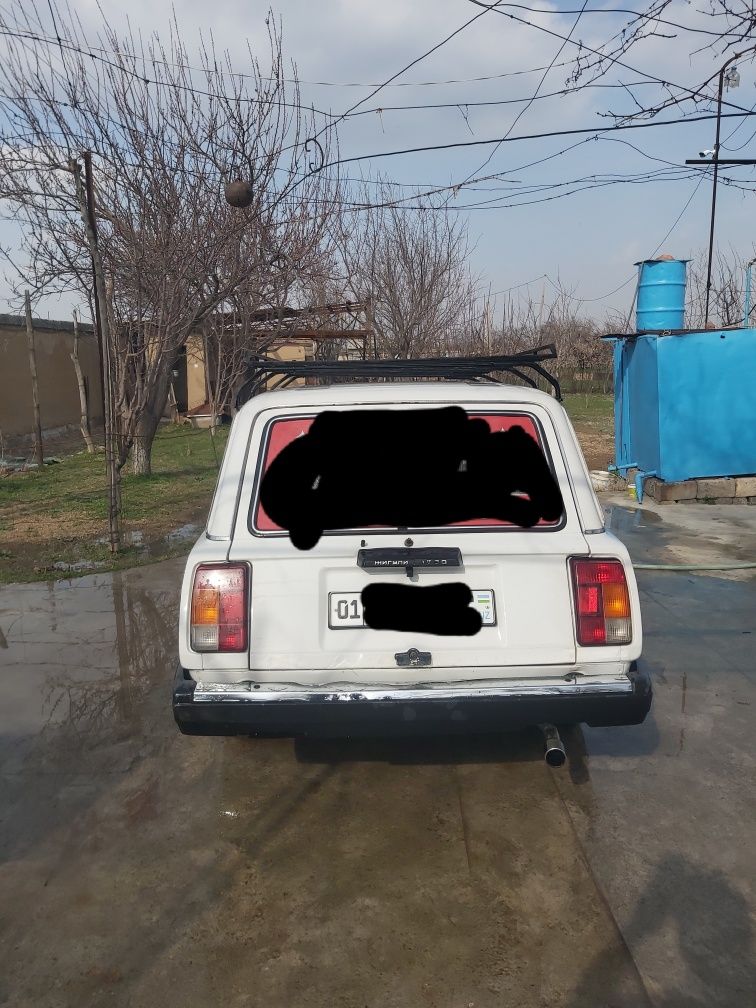 Vaz 2104 oq rangli sotiladi 2800$