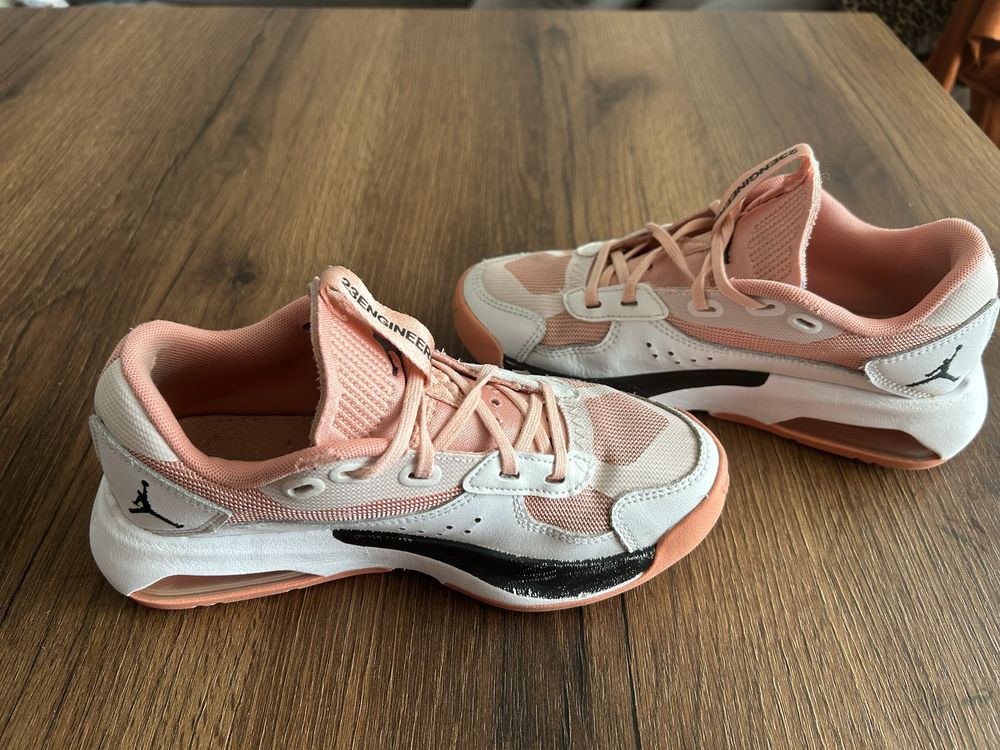 Nike Jordan Air 200E GS Trainers 35.5