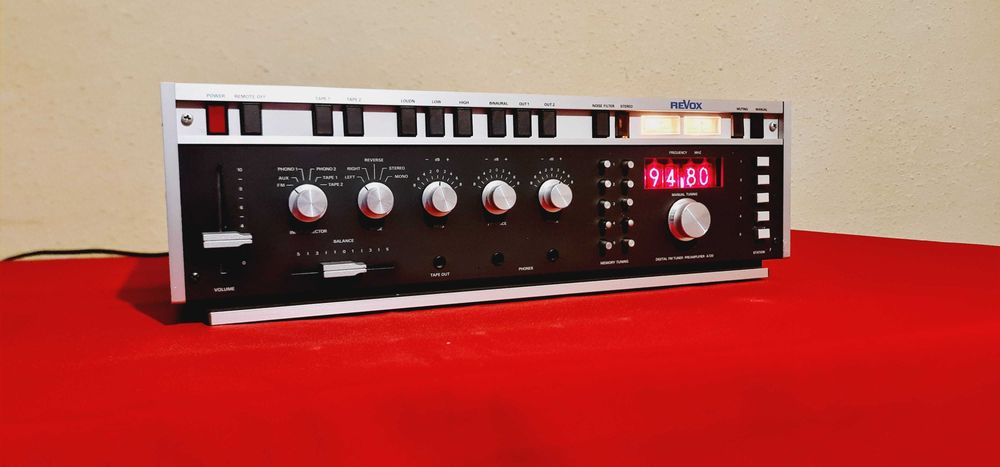 ReVox A720 Preamplifier Tuner Nixie Tube Display