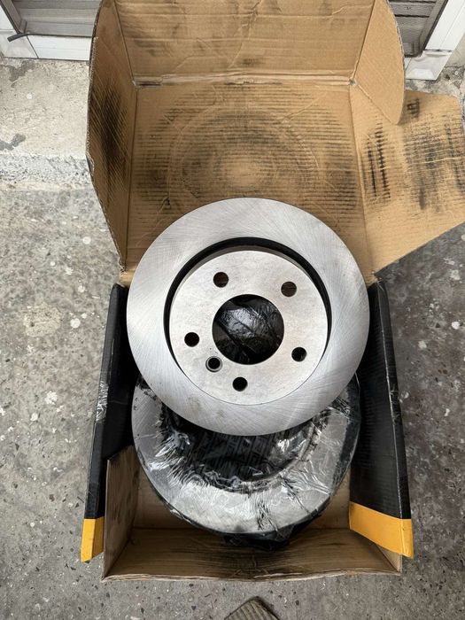 Спирачни дискове - задни BMW E46