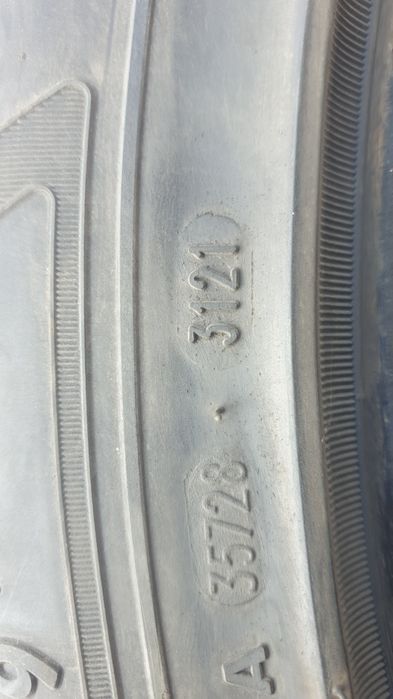 Зимни гуми 225 /55/R19 DOT31 21г.