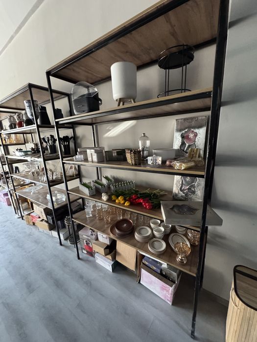 Yangi stilaj sotiladi