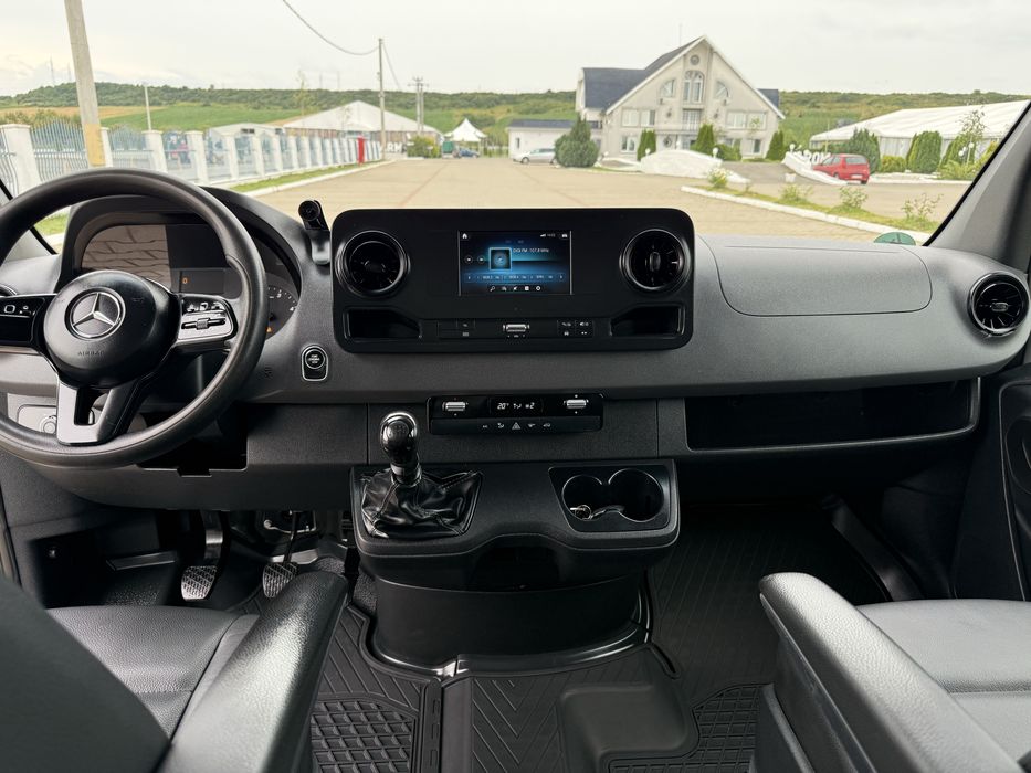 Mercedes sprinter doka lada 2,80m clima