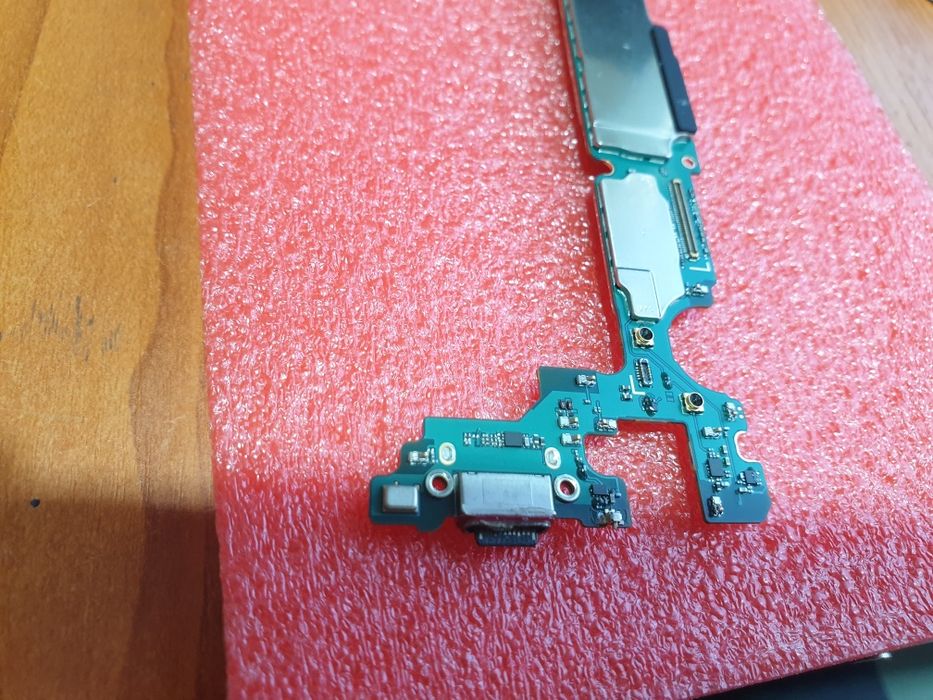 Placa de baza Samsung S10 Plus Dual Sim.  Fara conturi sau parole